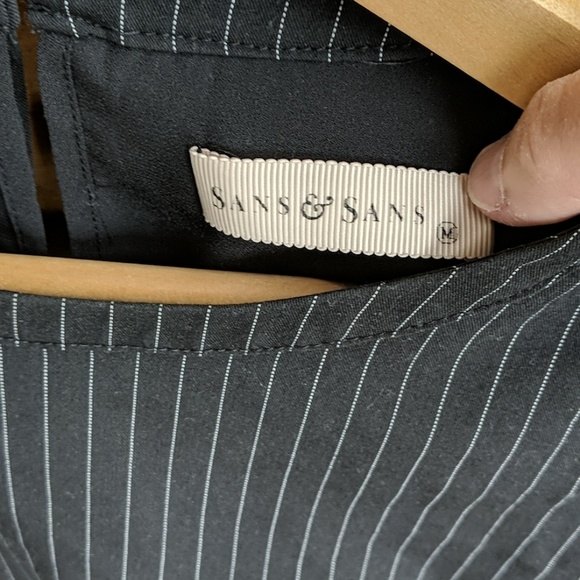 Cap sleeves 2 layer Top - Picture 2 of 7